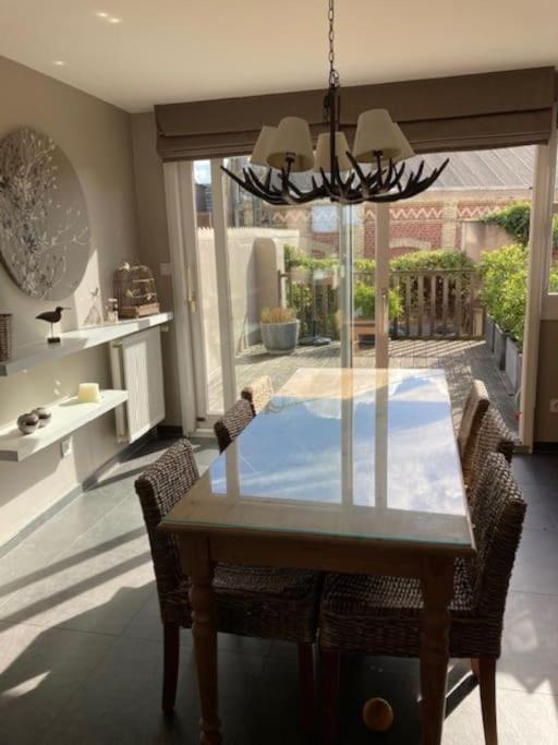 Agreable Et Spacieuse Maison Centre Ville Saint-Omer Bagian luar foto
